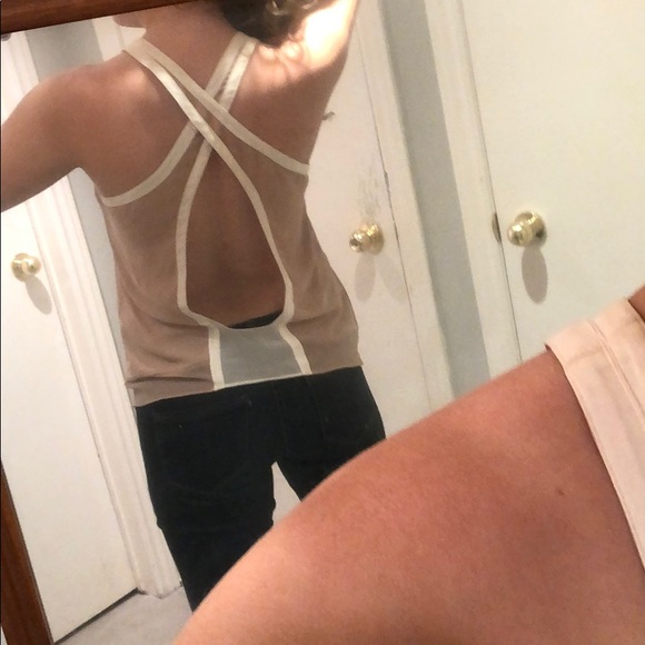 Beige cross back tank - Picture 4 of 5